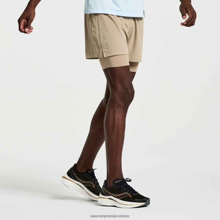 Saucony Outpace 4 2 en 1 corto hombres estaño P4B2Z0392