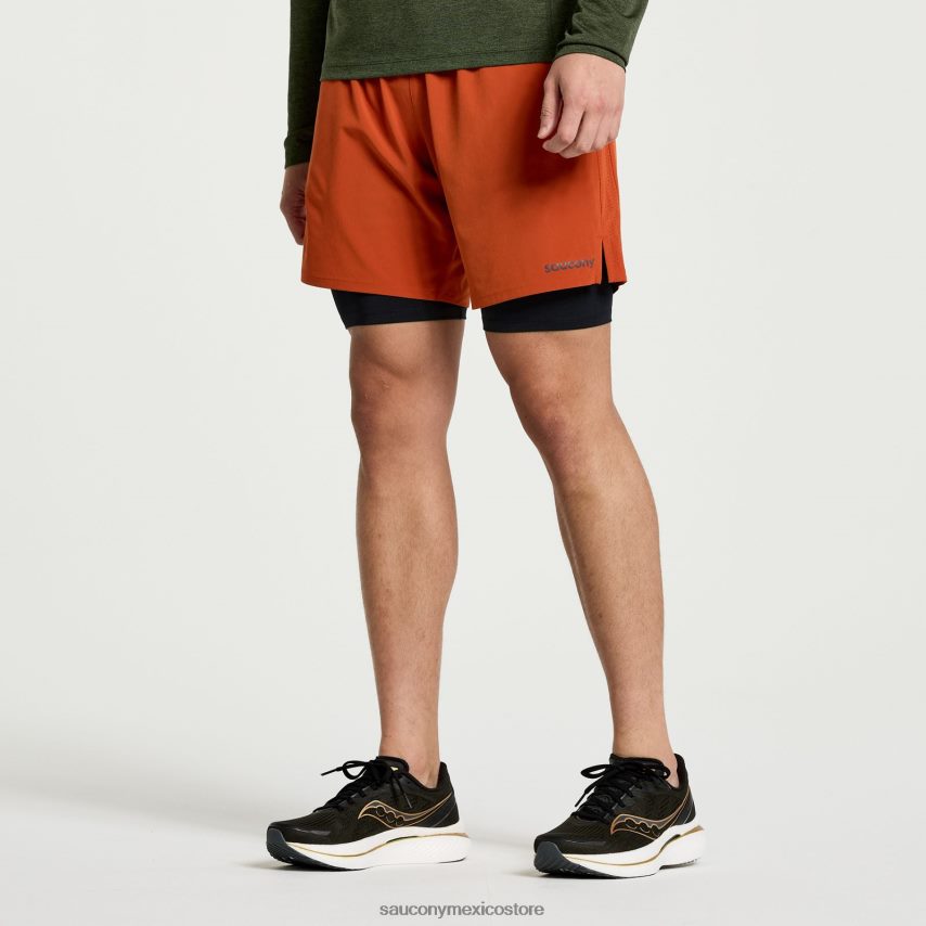 Saucony Outpace 7 2 en 1 corto hombres lava P4B2Z0390