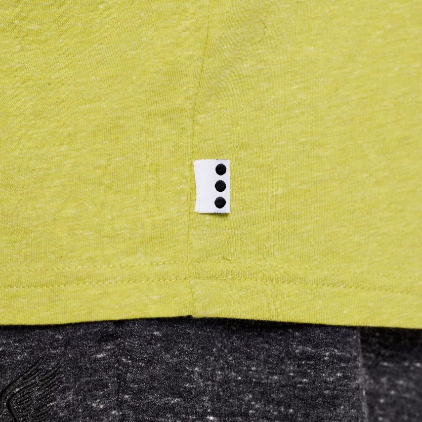 Saucony camiseta descansada hombres gráfico de brezo de arroyo P4B2Z0355